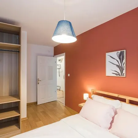 Апартаменты Centerally Located Huge In Cihangir Стамбул