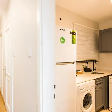 Centerally Located Huge In Cihangir *